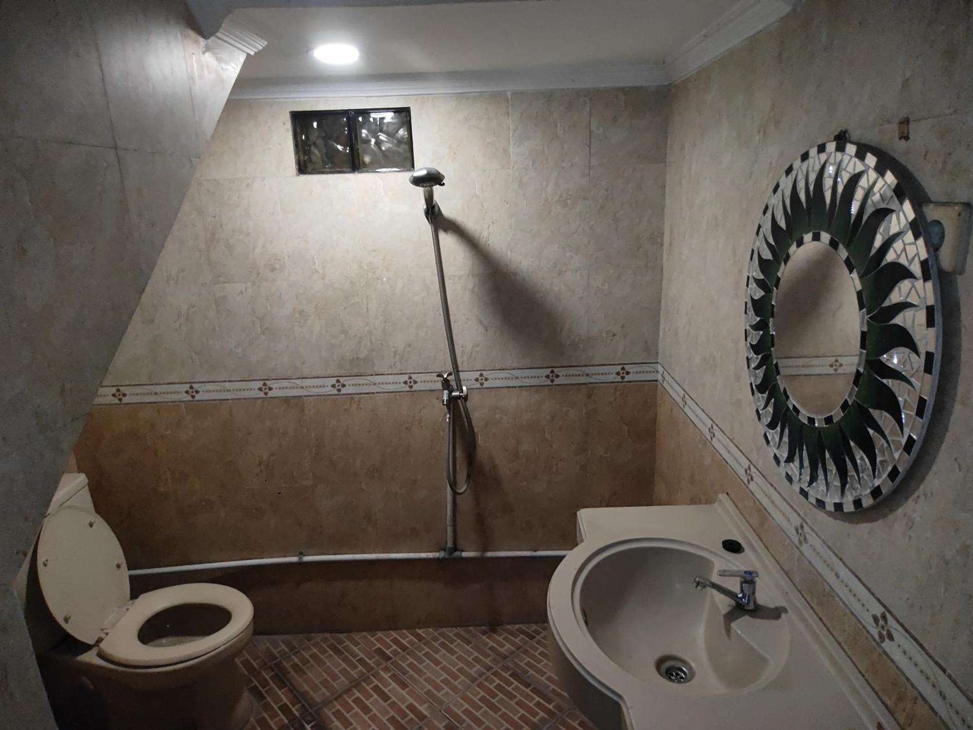 Tirto 27 Homestay Джокьякарта Экстерьер фото