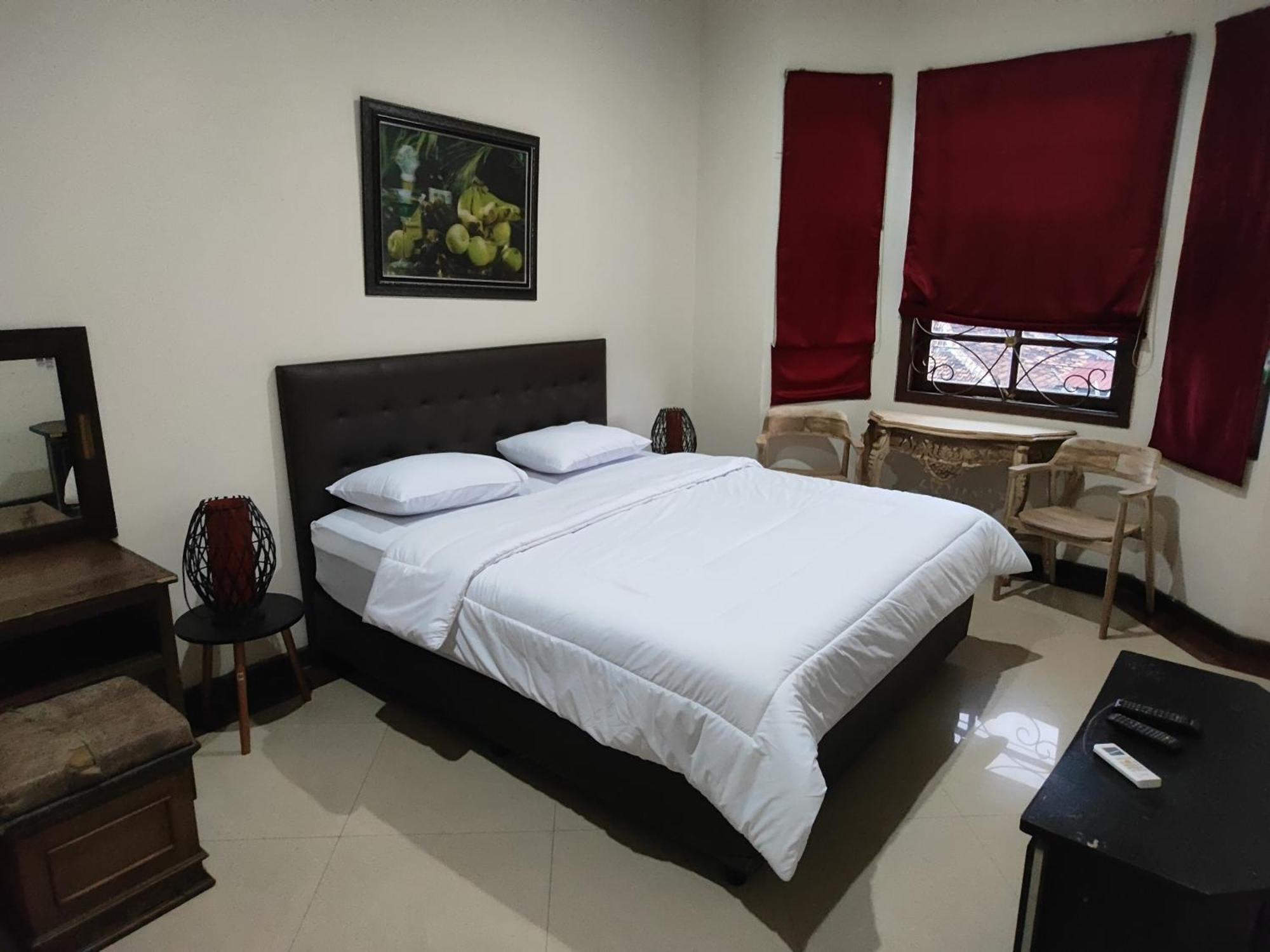 Tirto 27 Homestay Джокьякарта Экстерьер фото